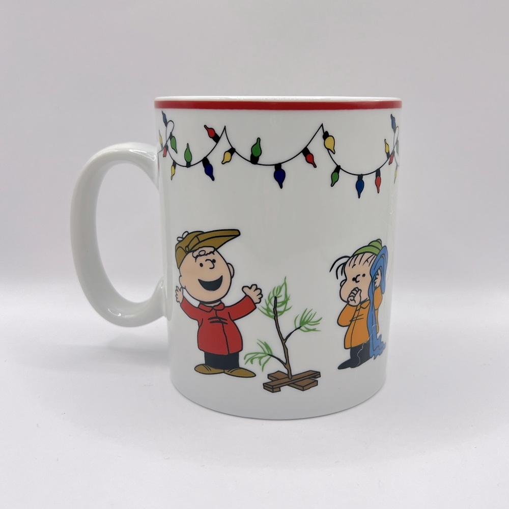 Peanuts Charlie Brown holiday mug - Picture 1 of 3